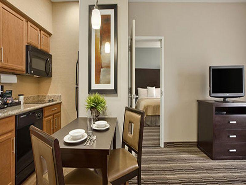 Hotel Homewood By Hilton Holyoke-springfield/north