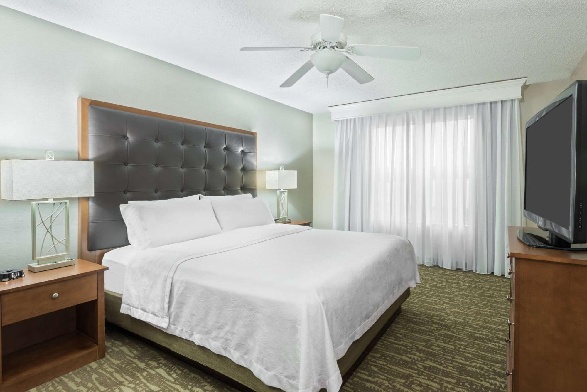 Hotel Homewood By Hilton Holyoke-springfield/north