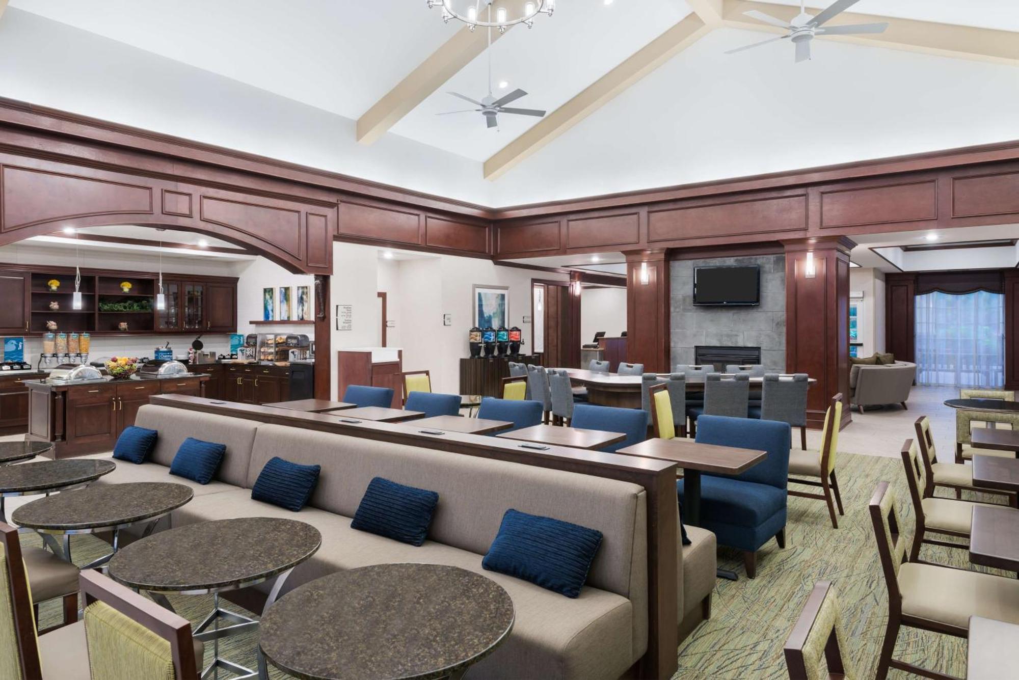 Homewood By Hilton Holyoke-springfield/north Hotel Holyoke