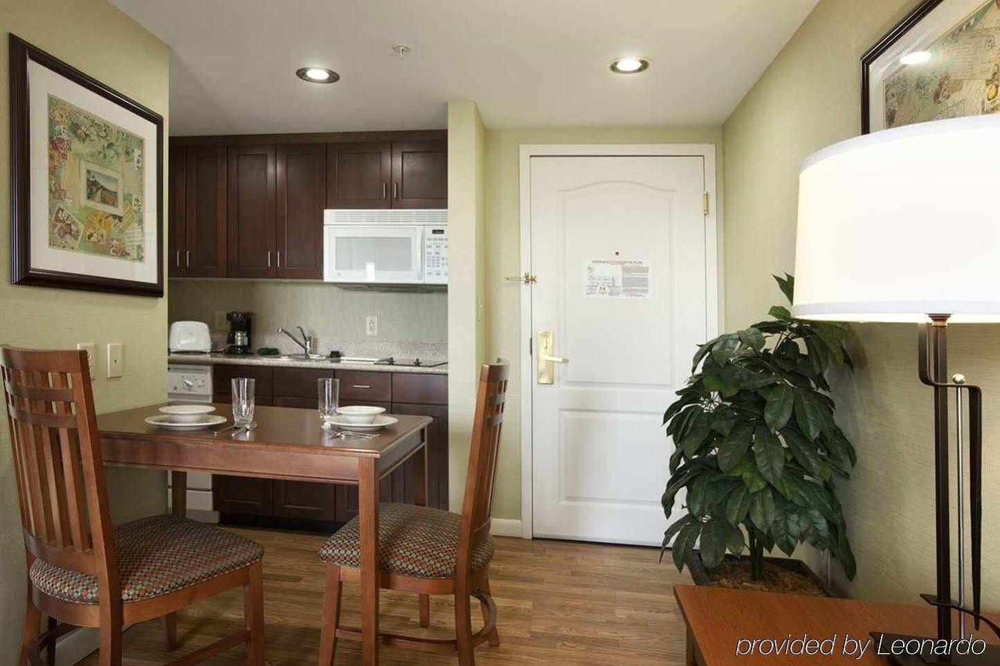 Hotel Homewood By Hilton Holyoke-springfield/north Holyoke